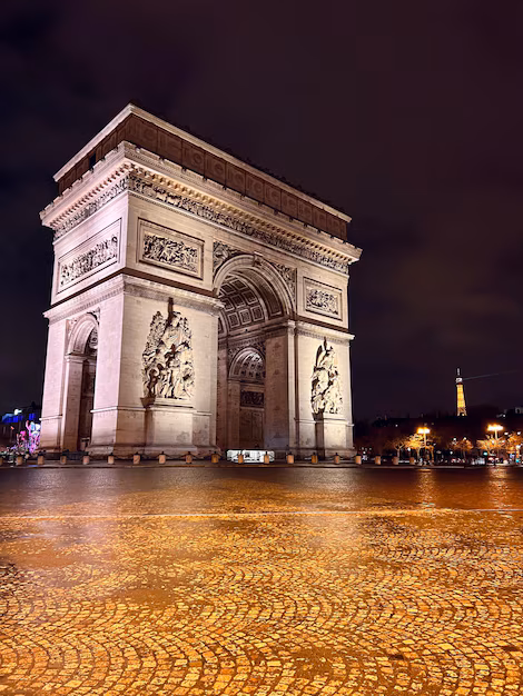 larc-de-triomphe-paris-by-night_1048944-639409